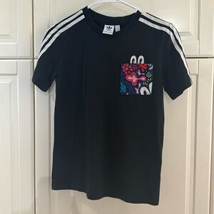 Adidas XS tshirt with embroidered details